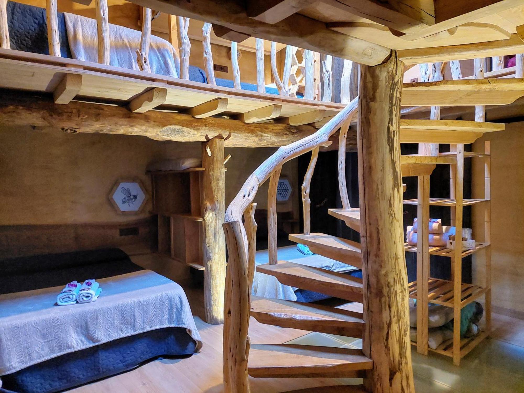 Family Room with Private Bathroom,1639656396:JPEG