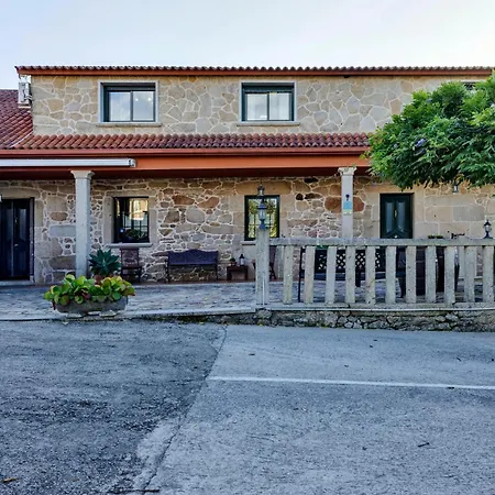 Casa Rural Os Carballos-3